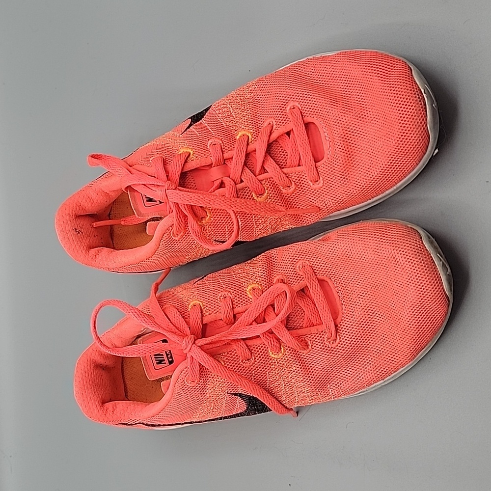 Nike Fury Flex. Size 8